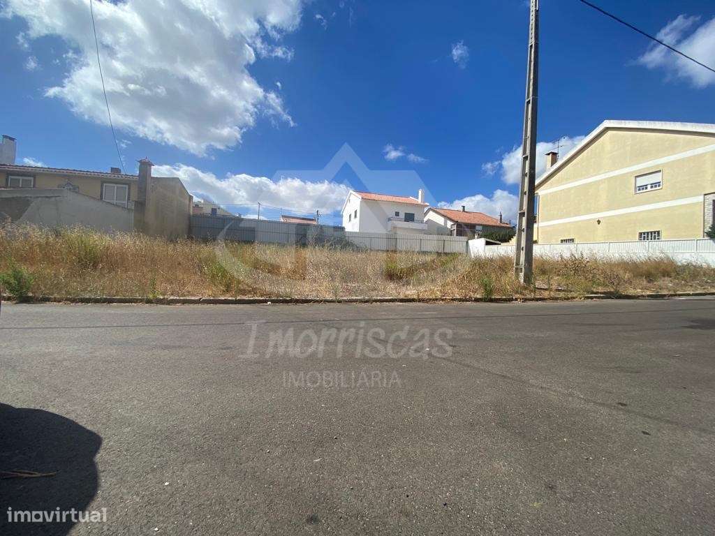 Moradia T5 com jacuzzi na Portela da Azóia, Santa Iria de Azóia - Grande imagem: 5/8