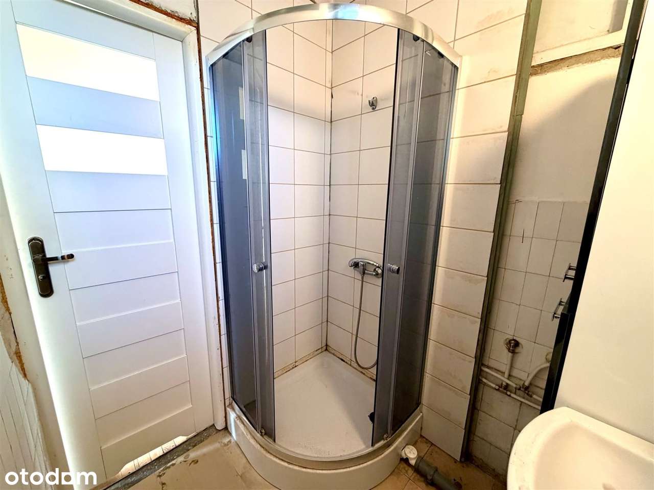 4 pokoje, osiedle Doły, do remontu, garaż-9