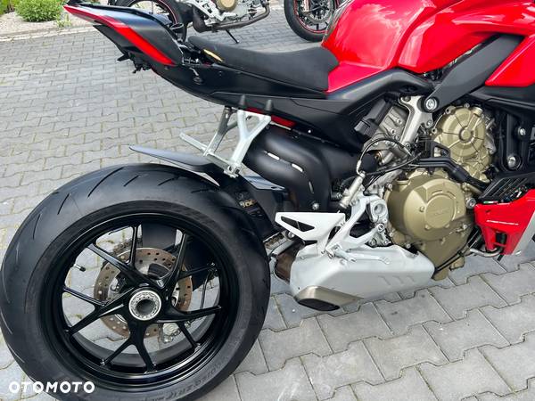 Ducati Streetfighter V4 - 11