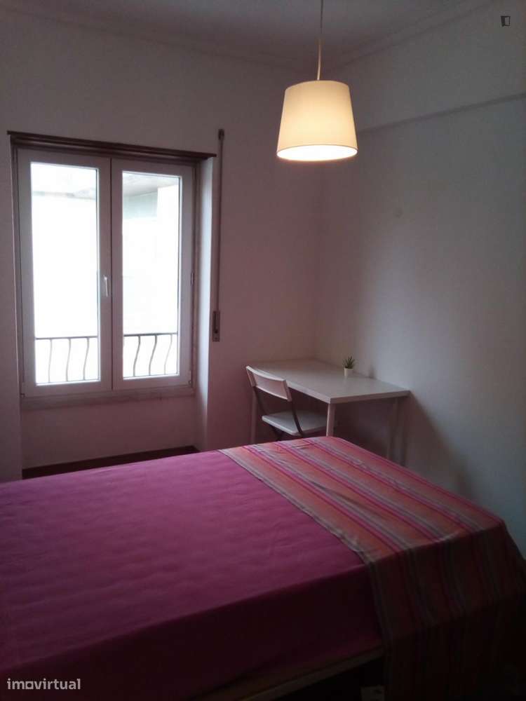 Quarto - localizado em Oeiras Lisbon - Grande imagem: 4/10