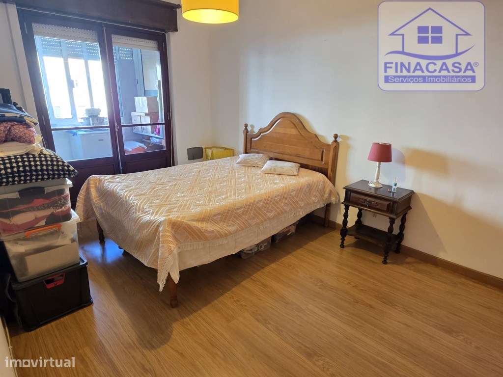 Apartamento T4 com boas áreas e excelente localização - Montalvão(S...-7