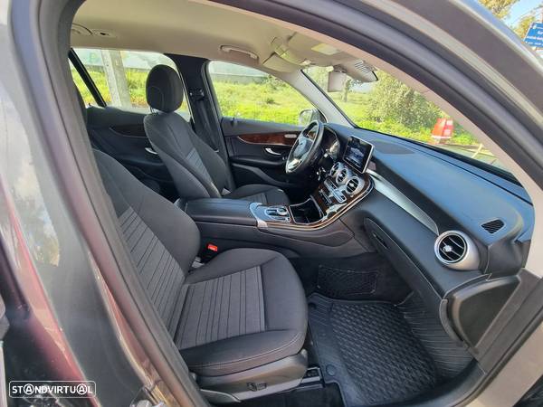 Mercedes-Benz GLC 250 4Matic 9G-TRONIC - 22