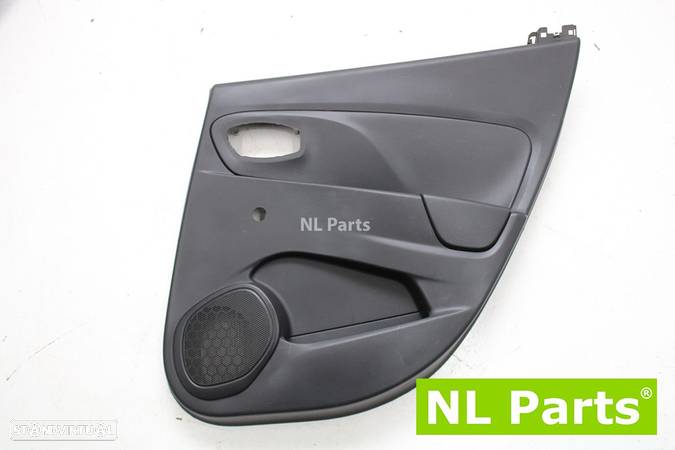 Revestimento da porta Renault Clio 4 829a01430r - 1