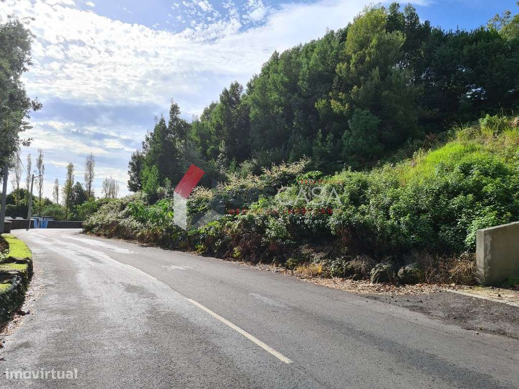 Lote nº3 para construção - Grande imagem: 1/9