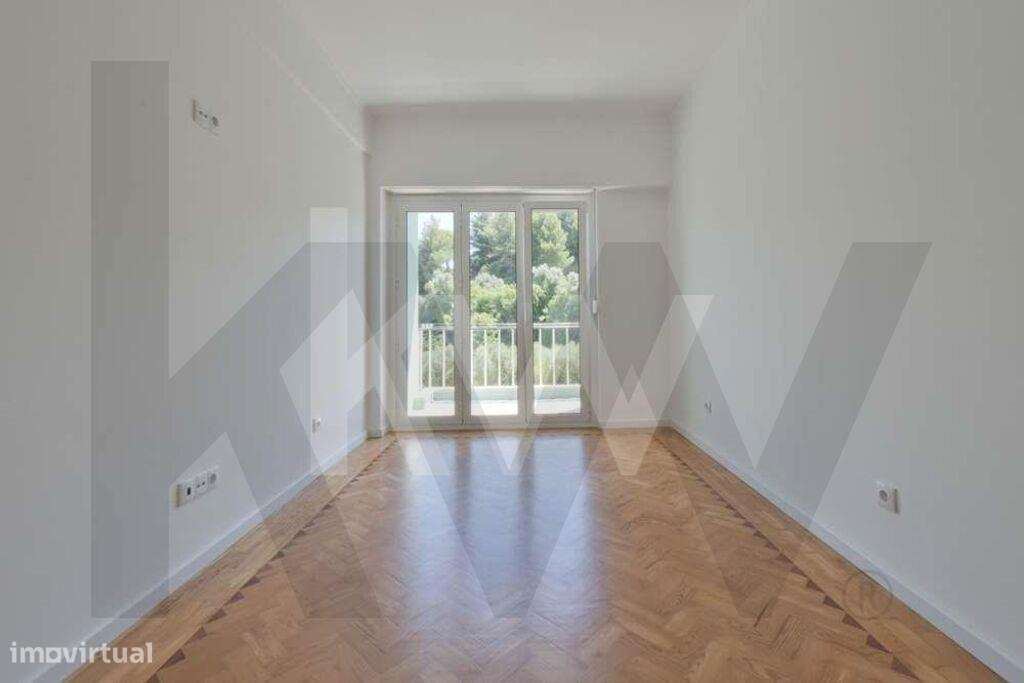 Apartamento T2 em Sacavém remodelado para Arrendamento - Grande imagem: 4/32