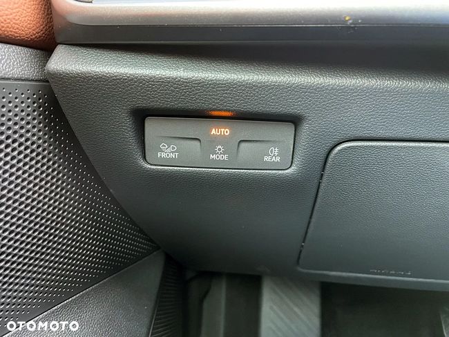 Skoda Superb 2.0 TDi 193KM, 4×4, Laurin & Klement, DSG, salon PL, 8 tys. km !