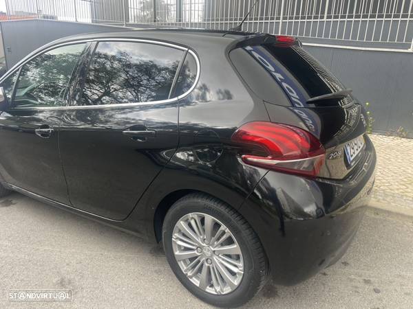 Peugeot 208 1.6 BlueHDi Allure - 13