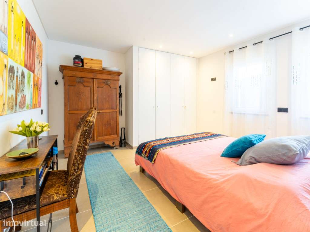 Moradia T3 com Piscina e Próxima do Mar na Serra do Bouro-16