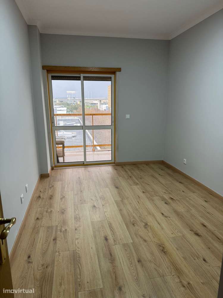 T3 na Alameda dos Oceanos - Grande imagem: 4/12