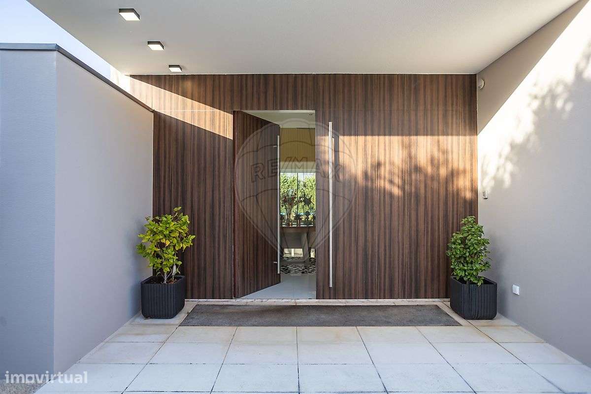 Moradia T4 para venda-10