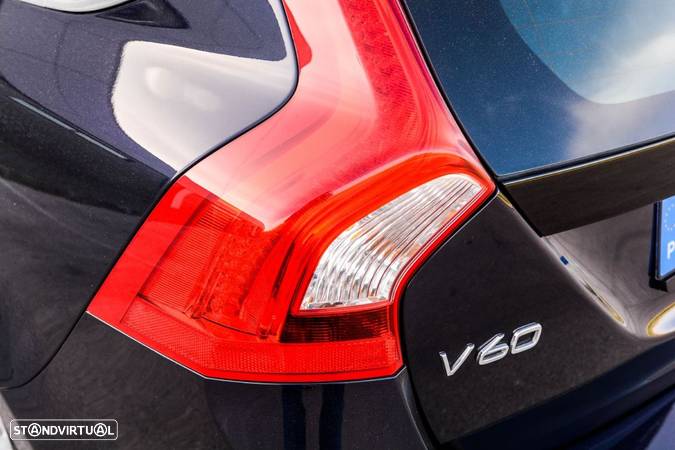 Volvo V60 2.0 D2 Momentum - 14