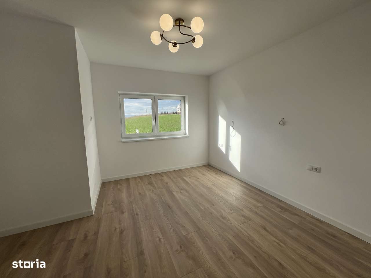 Apartament penthouse 2 nivele - Living spatios 40 mp - 4 camere, 3 bai-9