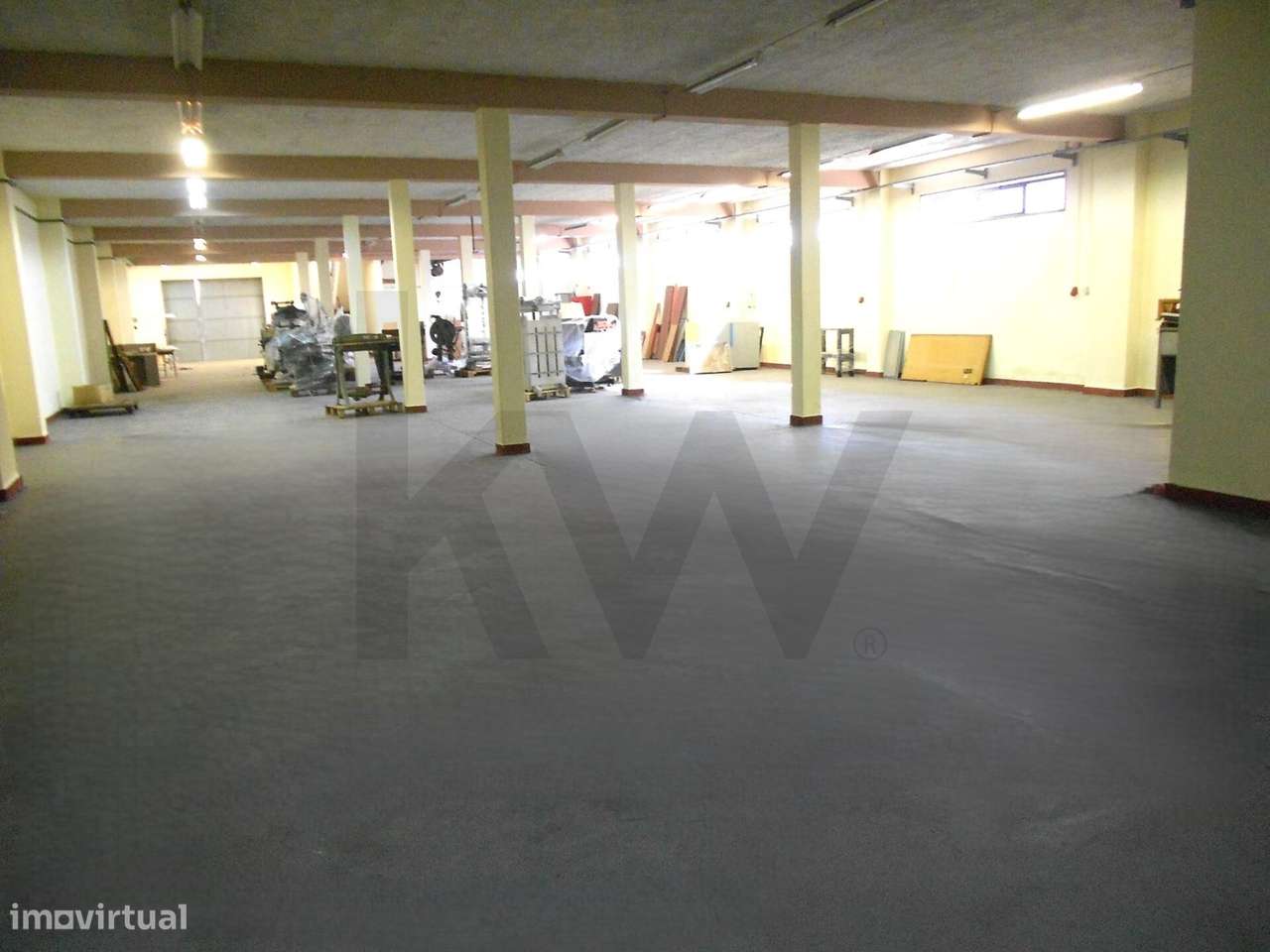 PARQUE  INDÚSTRIAL,  ESCRITÓRIOS e ARMAZÉNS em CONDOMINÍO FECHADO  Pri-37