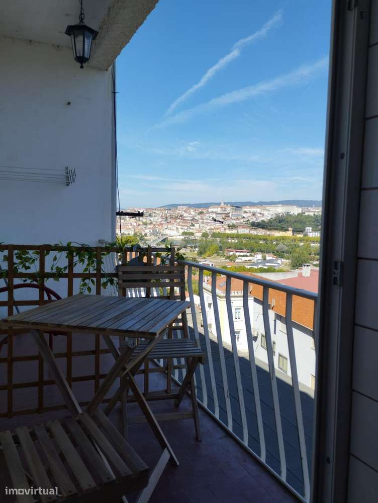 Quarto - localizado em Alta de Santa Clara Coimbra - Grande imagem: 3/10