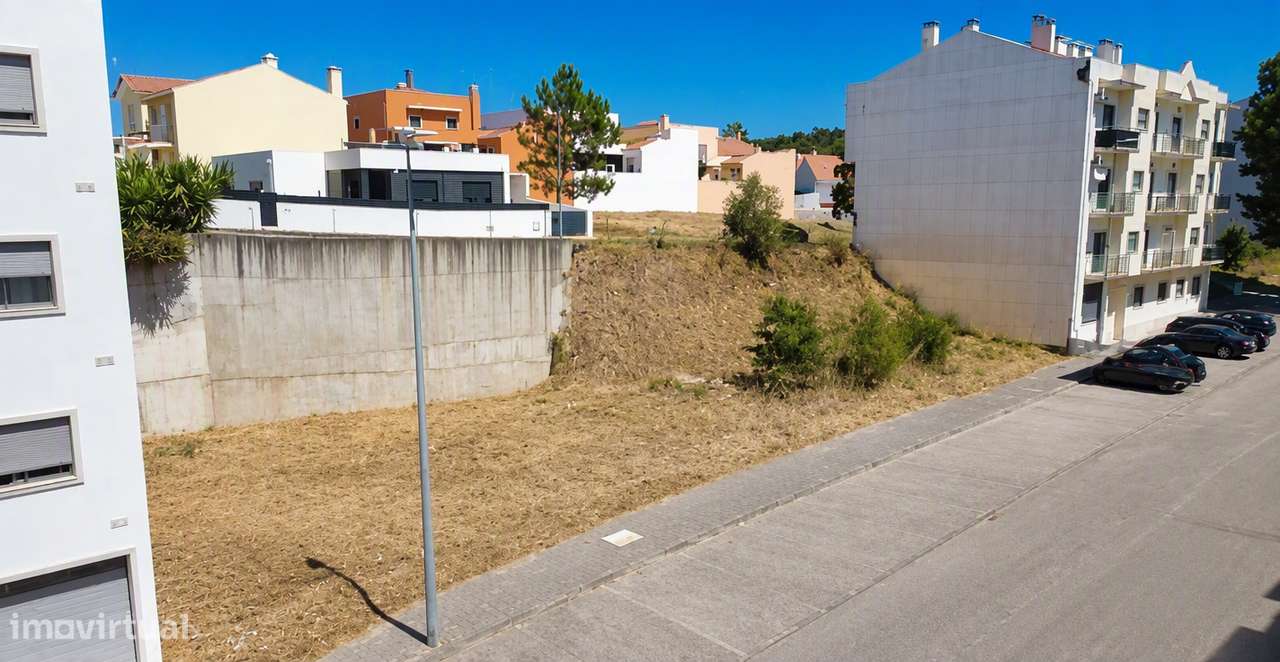 Terreno para Construção de Edifício Habitacional em Vila Nova da Barqu-11