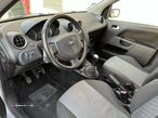 Ford Fiesta 1.25 Trend - 12