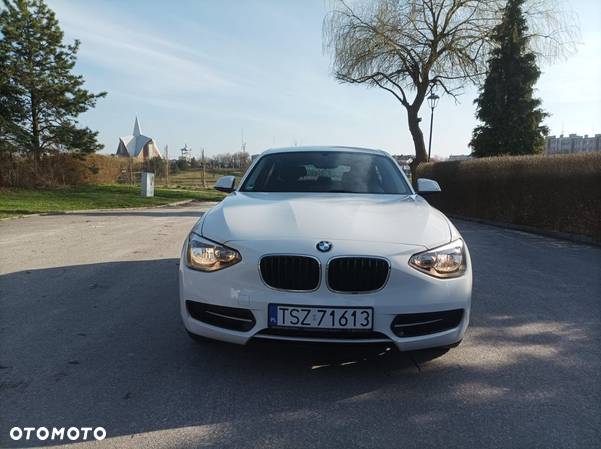 BMW Seria 1 116i Sport Line - 2