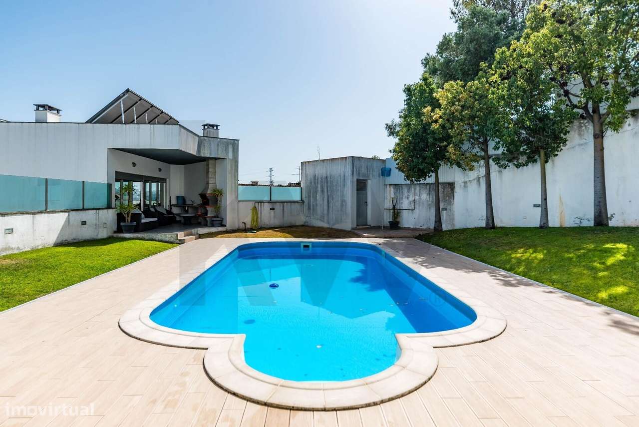 Apart T3 -  Condomínio fechado - Varandas - Piscina - Box para 3 viatu-43