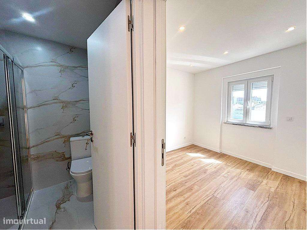 T2 Remodelado com Excelente Luz Natural no Forte da Casa!-11