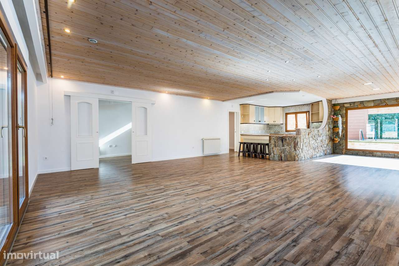 Moradia T4 renovada | Piscina Aquecida - Parceiros-19