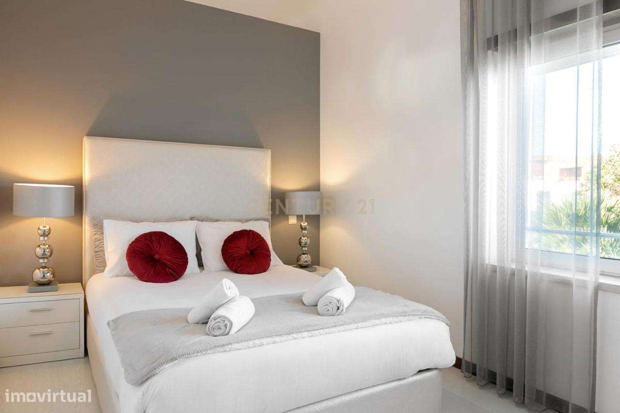 Apartamento T2 para Arrendamento Anual - Piscina- Garagem - Nazaré - Grande imagem: 3/28