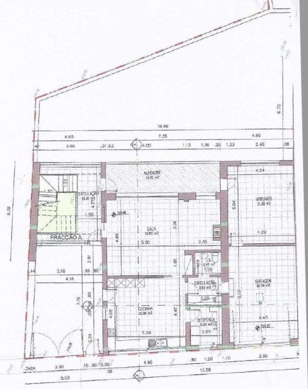 Moradia T3+1 no centro de Pataias-58