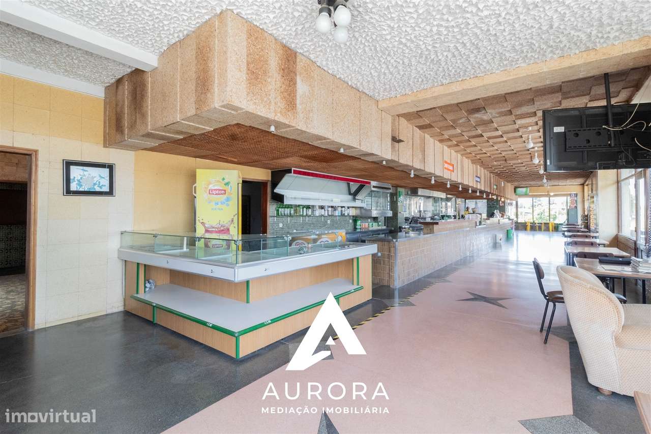 TRESPASSE Restaurante Equipado + Moradia + Terreno 2.000m² | 1.680m² d-13