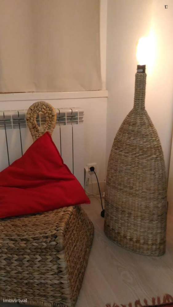 Apartamento com 1 quartos - localizado em Castelo Lisbon - Grande imagem: 2/11