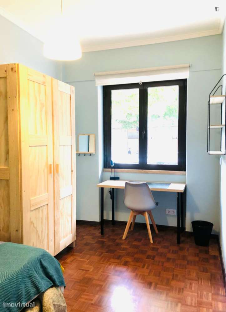 Quarto - localizado em Sete Rios Lisbon - Grande imagem: 3/11