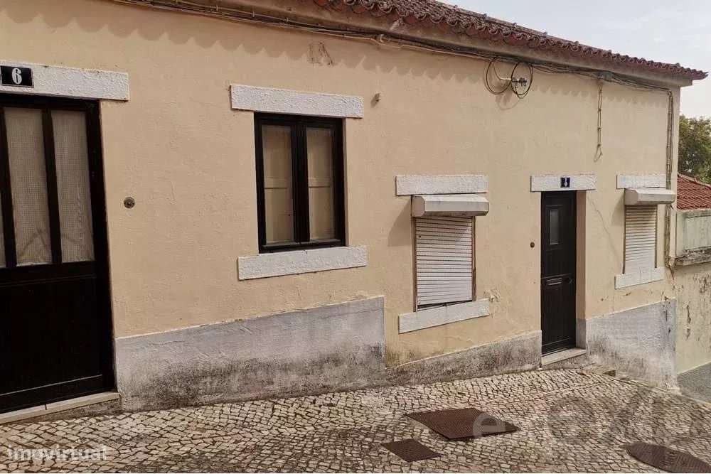 Prédios no centro histórico de Carnaxide - Investimento - Novo preço! - Grande imagem: 5/10