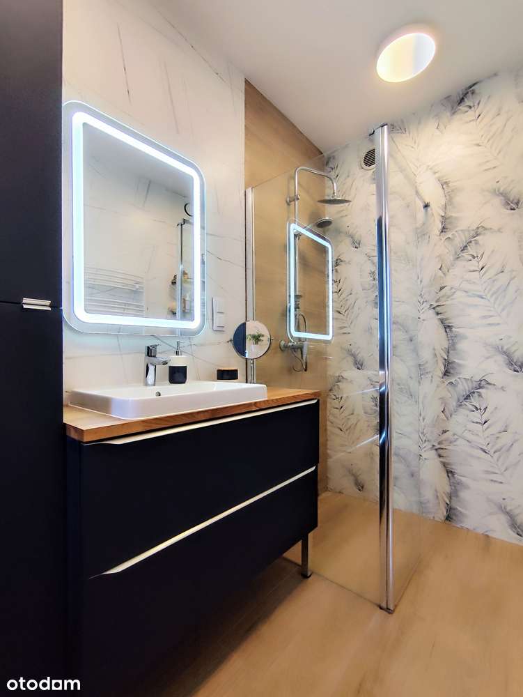 Dom przy ul. Katowickiej – idealny na działalność lub usługi!-8