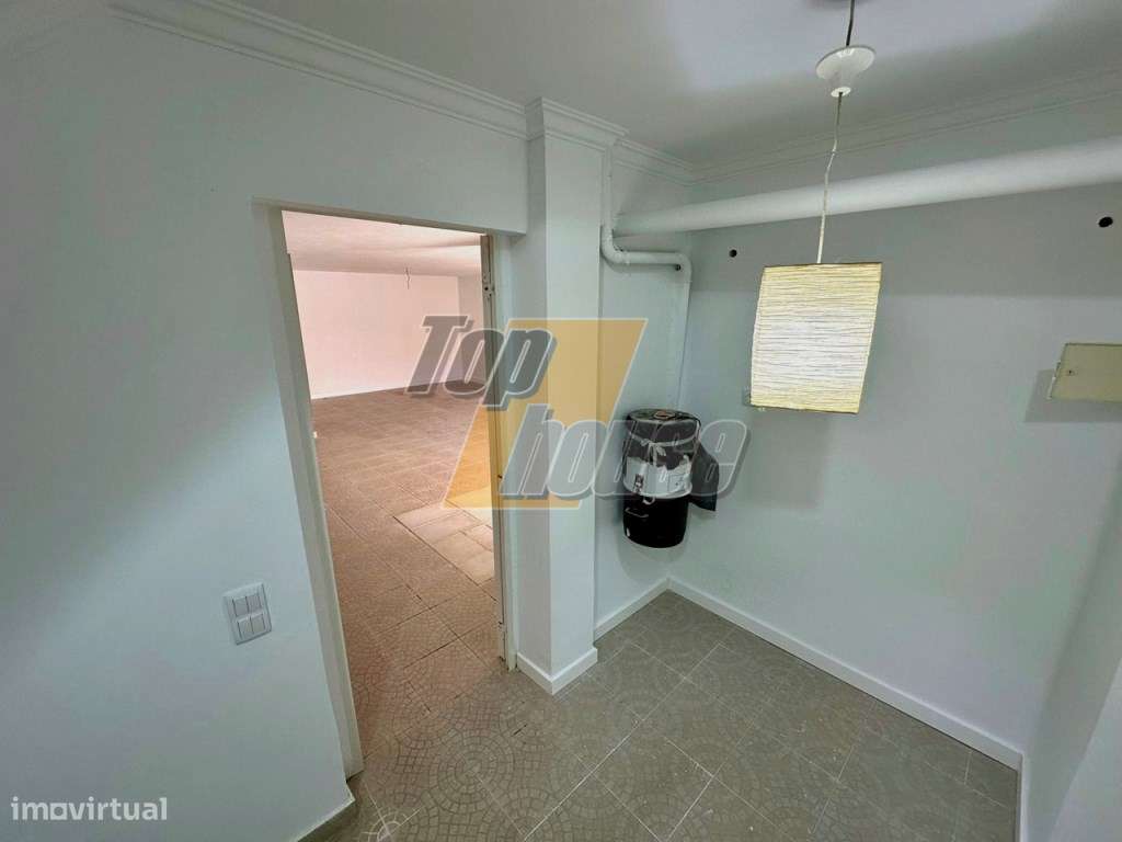 Moradia T4 com piscina e terreno de 900m2 - Quinta da Serralheira -...-33