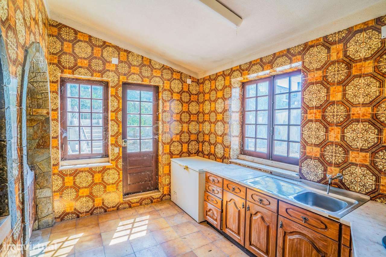 Moradia no Centro das Gaeiras. Uma casa única.-13