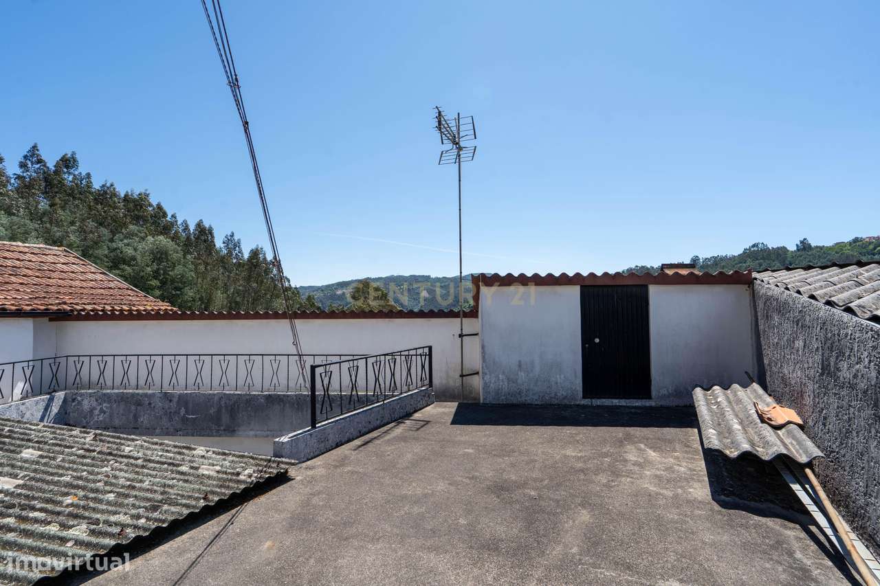 Moradia T3 c/ Vista para o Rio Mondego-15
