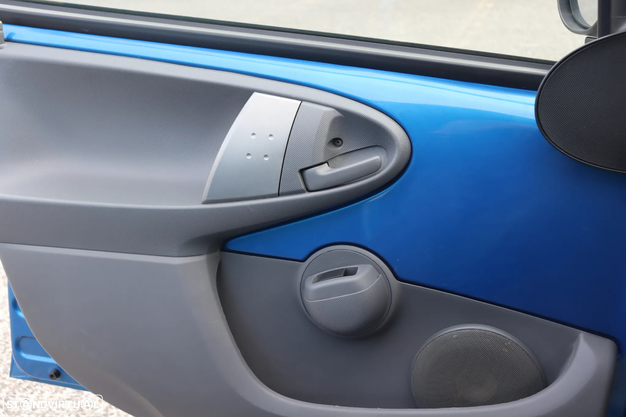 Toyota Aygo 1.0 Blue Edition - 42