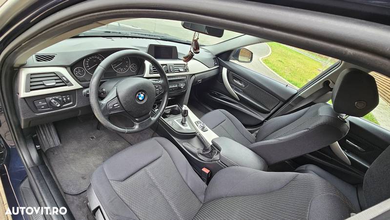 BMW Seria 3 316d Touring Aut. - 13