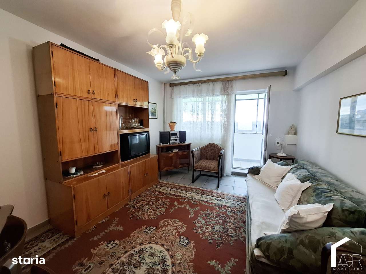 Apartament cu 2 camere, decomandat, confort 1, zona Republicii-2