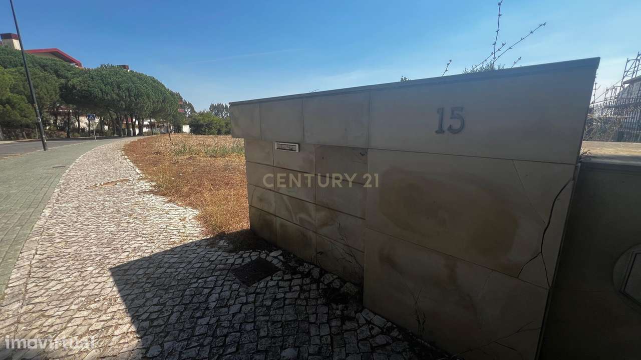 Terreno Urbano em Queluz e Belas, Sintra - 2696m² - Grande imagem: 4/26