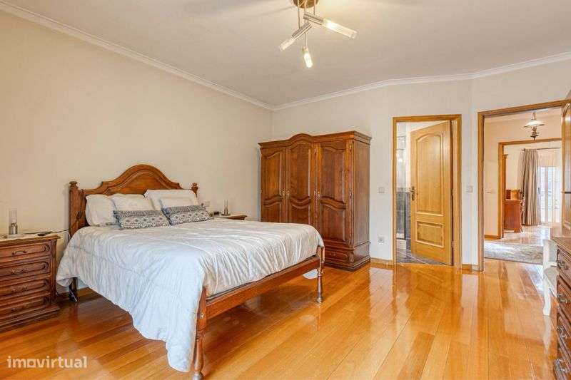 Moradia T4 - Valongo (Porto) - Grande imagem: 5/8