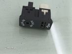 Conector auxiliar USB BMW SERIA 3 F30 2.0 D   N47D20C 2012-2018  9229246 - 1