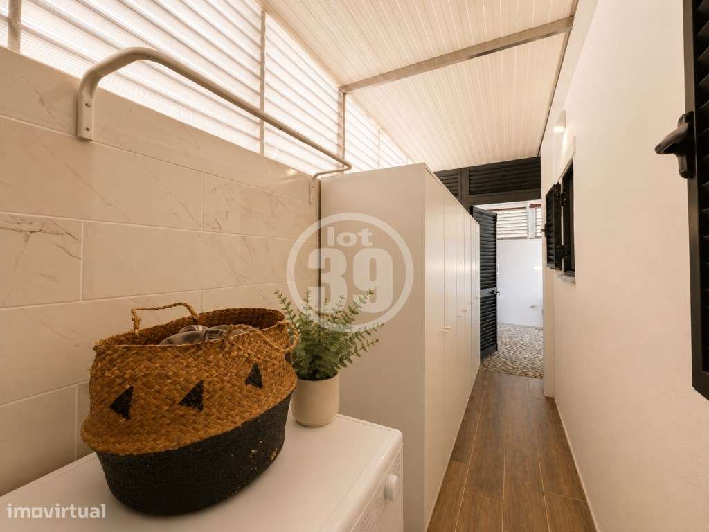 Moradia T2 Única e Cheia de Charme Altura, a 7 Minutos da Praia-23