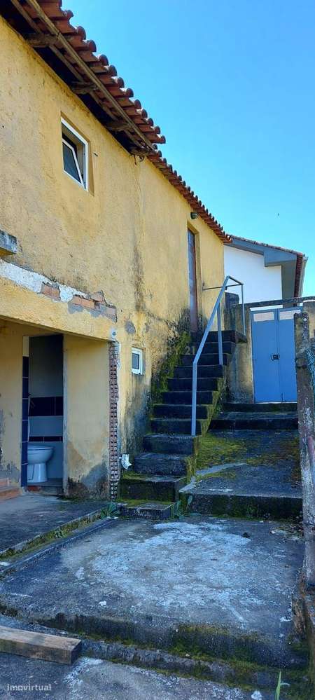 Moradia com terreno para recuperar em Rio de Vide - Grande imagem: 5/15