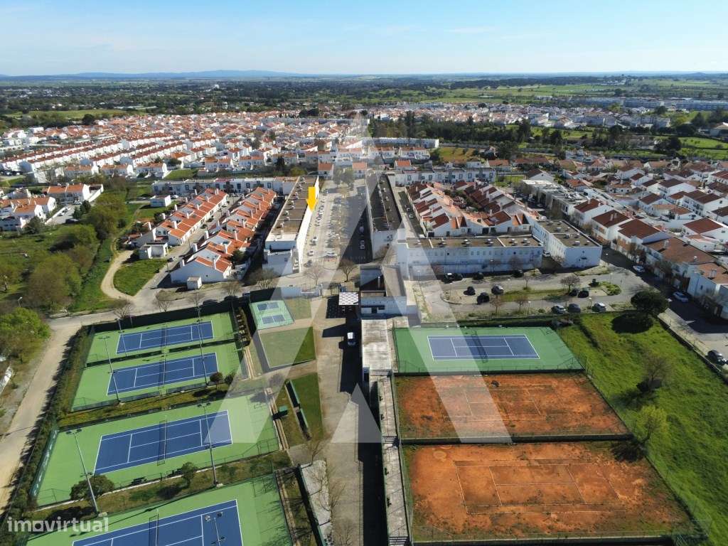 Cafetaria/Charcutaria com esplanada ,situada em zona habitacional d...-11