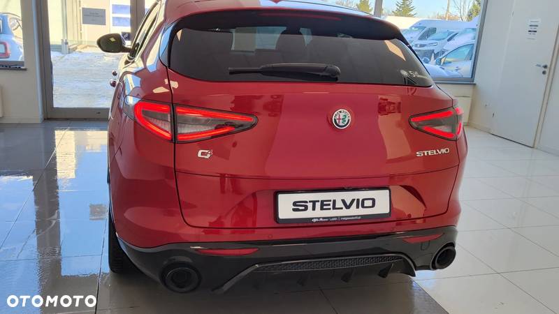 Alfa Romeo Stelvio 2.0 Turbo Veloce Q4 - 6