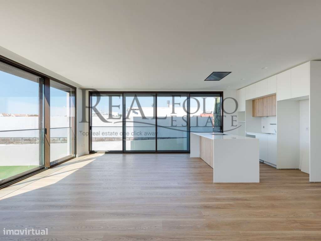 Moradia T3 com jardim, piscina e garagem em Bicesse - Grande imagem: 5/29