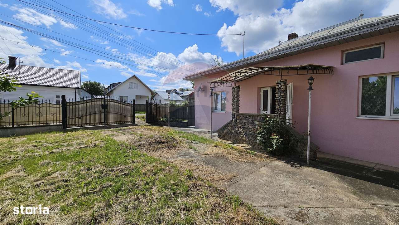 Casă  cu 3 camere, teren intravilan de 1300mp în Ipotești Tișăuți, SV - Imagine principală: 4/20