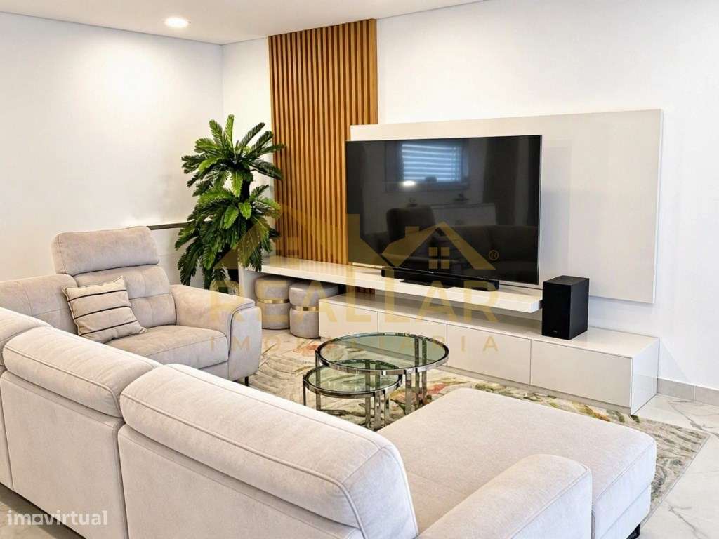 Moradia T3 Exclusiva com Piscina e Terreno de 2.230 m2| Rio Mau, Vi...-10