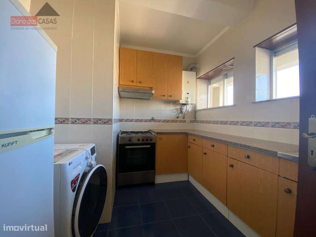 Apartamento T1- Avenida Dr. Dias da Silva - Grande imagem: 4/11