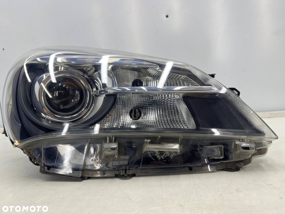 Lampa reflektor Toyota Yaris 3 III LIFT 14-20r. PRAWA przednia soczewka  BEZ LEDU - 6