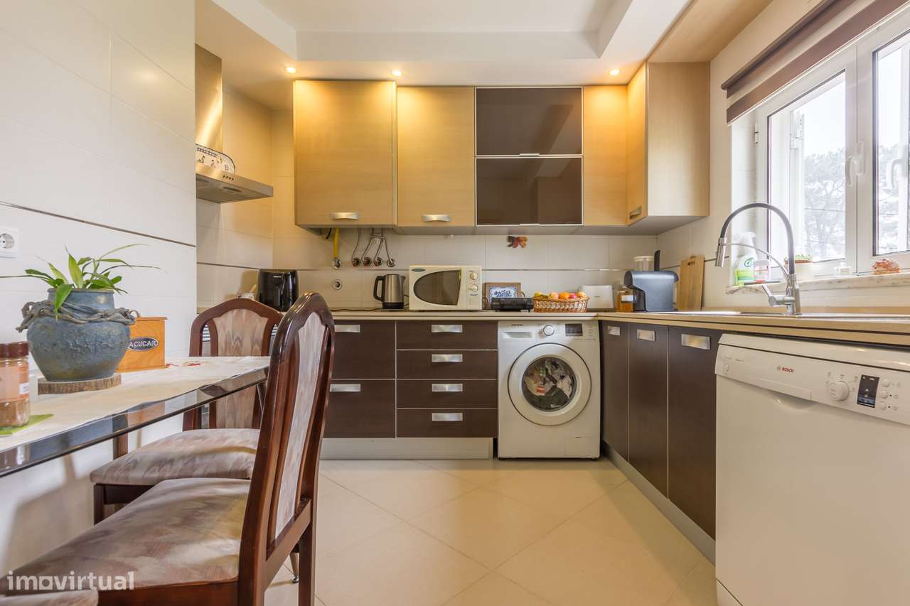 Excelente apartamento T2 duplex com terraço e quintal-13